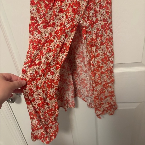 Zara Floral Dress - Picture 5 of 12